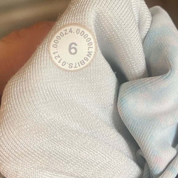 lululemon | size 6 Wunder Under High-Rise Crop Scallop Water Blossom Multi - Picture 7 of 9